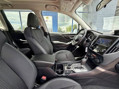 Used 2019 Subaru Forester Premium AWD/4WD image 30