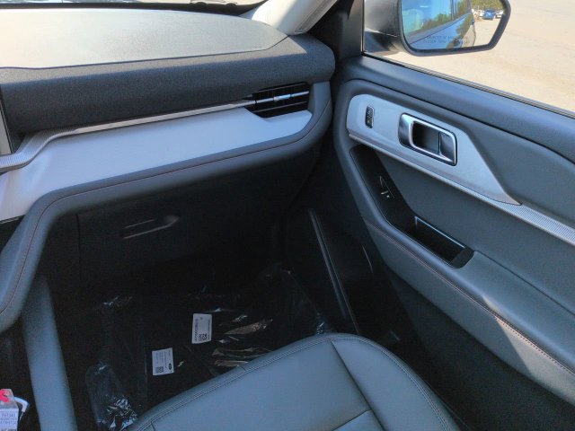 New 2026 Ford Explorer Active w/ Active Comfort Package RWD image 17