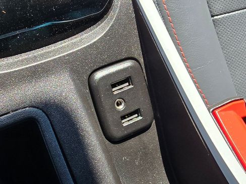 Used 2020 Chevrolet Bolt Premier w/ Infotainment Package FWD image 16