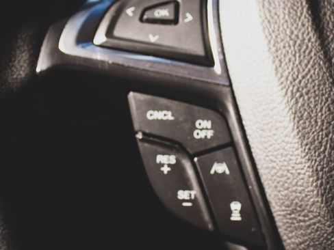 Used 2020 Ford Edge SEL AWD/4WD image 9