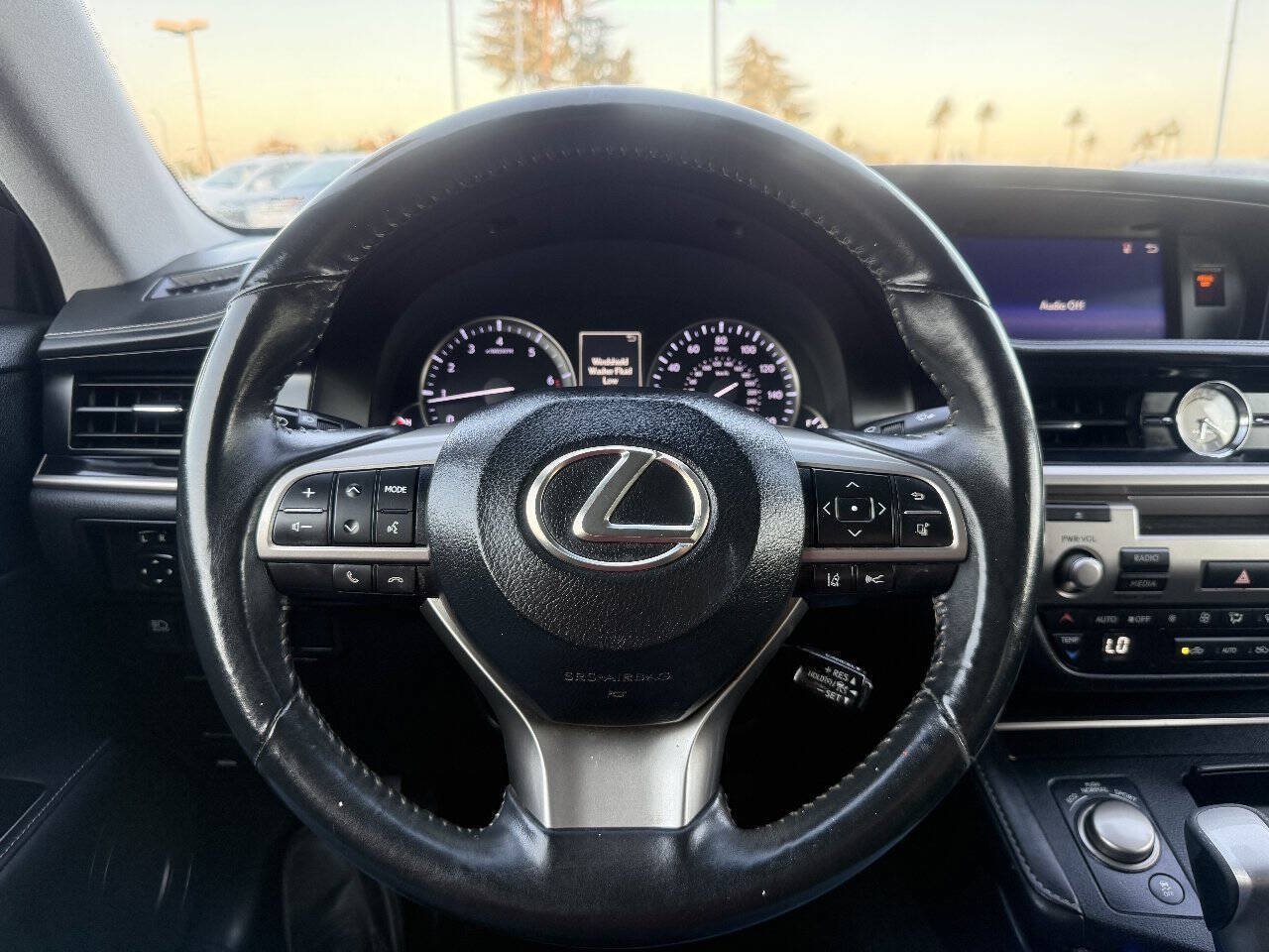 Used 2017 Lexus ES 350 FWD image 16