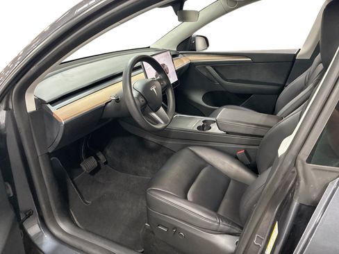 Used 2023 Tesla Model Y Long Range AWD/4WD image 9
