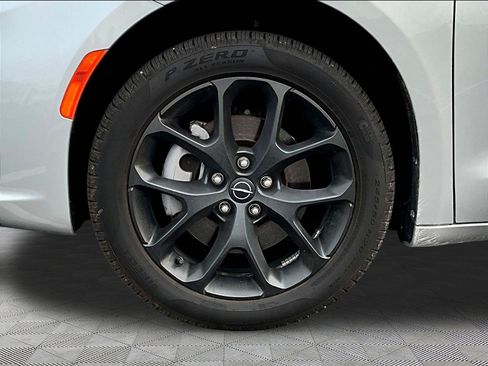 Used 2026 Chrysler Pacifica Select w/ S Appearance Package AWD/4WD image 35
