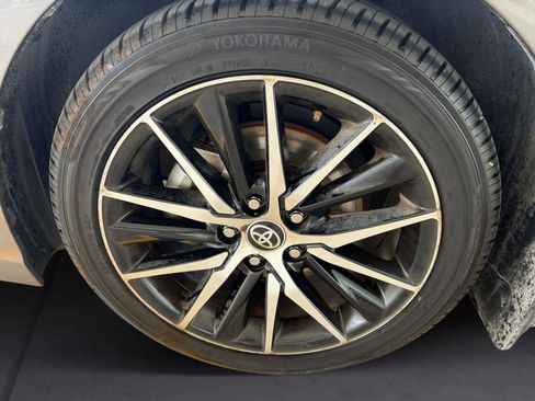 Used 2023 Toyota Camry SE image 14