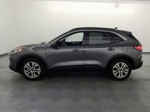 Used 2022 Ford Escape SEL w/ Technology Package image 5