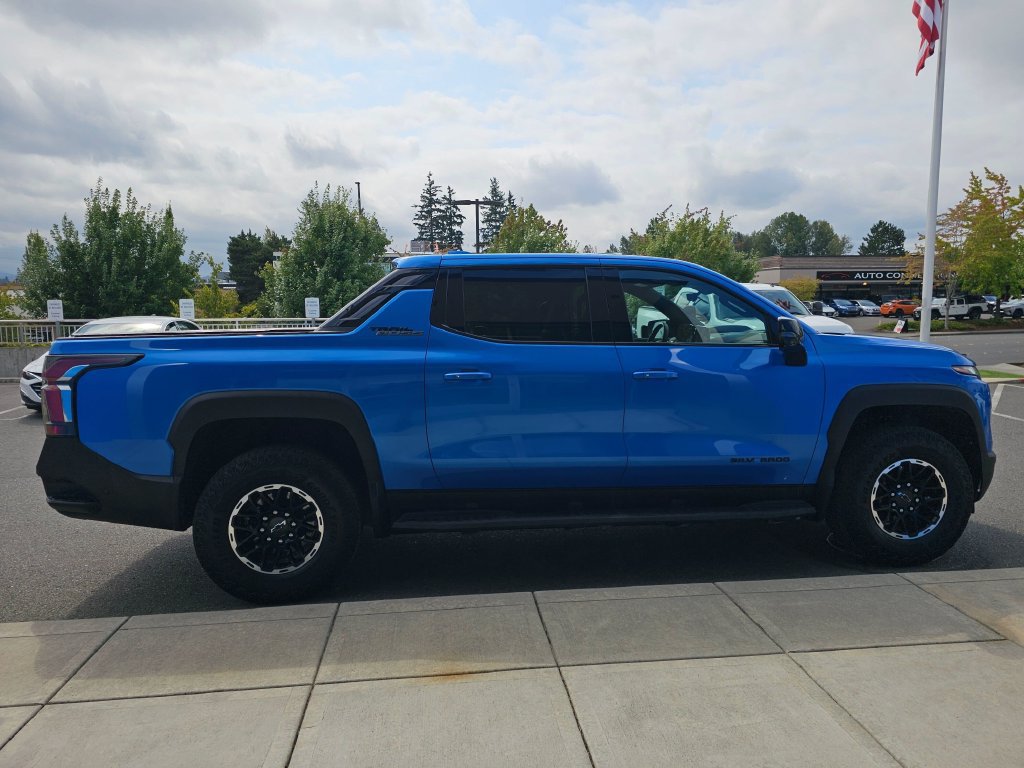 Used 2026 Chevrolet Silverado EV Trail Boss AWD/4WD image 8