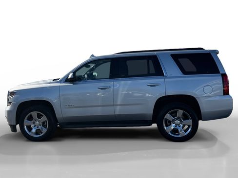 Used 2016 Chevrolet Tahoe LT image 2