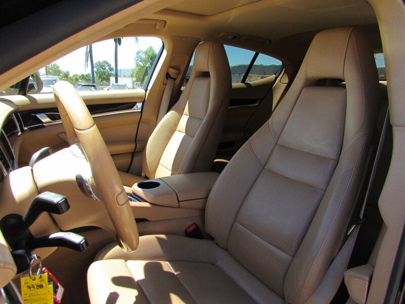 Used 2015 Porsche Panamera 4 AWD/4WD image 10