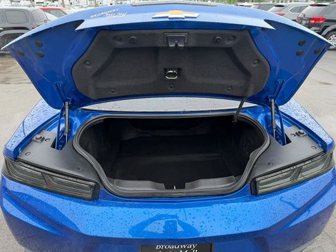 Used 2016 Chevrolet Camaro LT RWD image 11