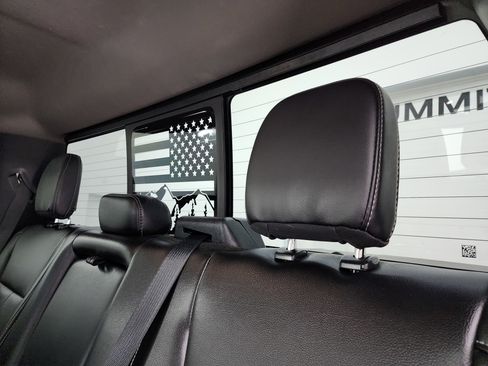 Used 2021 Ford F350 Lariat image 36