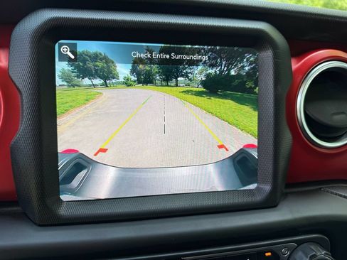 Used 2020 Jeep Gladiator Rubicon AWD/4WD image 29