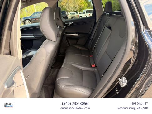 Used 2015 Volvo XC60 T6 Premier Plus image 20