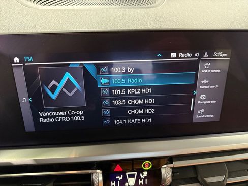 Used 2022 BMW 330e xDrive image 29