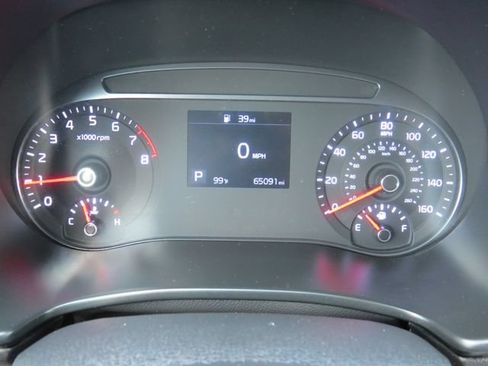 Used 2021 Kia Soul LX FWD image 19