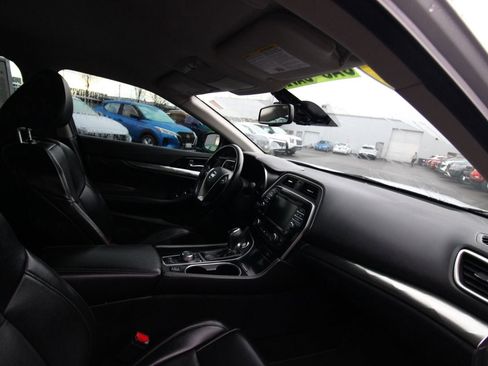 Used 2019 Nissan Maxima 3.5 SV w/ Floor Mat Group image 21