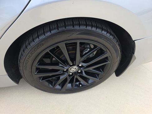 Used 2022 Toyota Camry XSE w/ Cold Weather Package FWD image 5