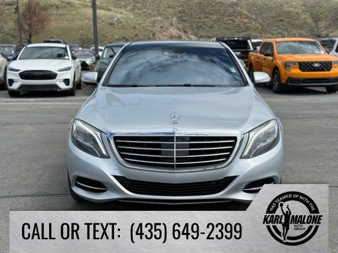 Used 2017 Mercedes-Benz S 550 Sedan w/ Premium Package image 8