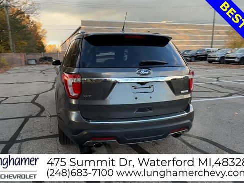 Used 2018 Ford Explorer XLT w/ Equipment Group 201A image 7