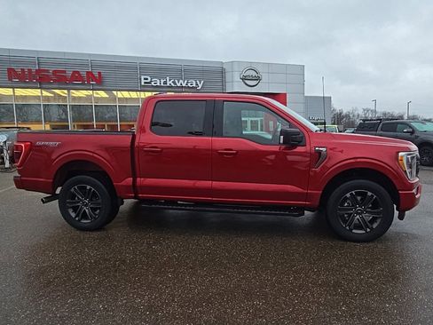 Used 2022 Ford F150 XLT w/ Equipment Group 302A High image 8