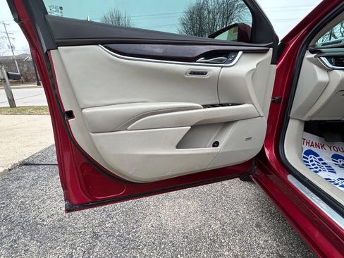 Used 2013 Cadillac XTS Premium image 33