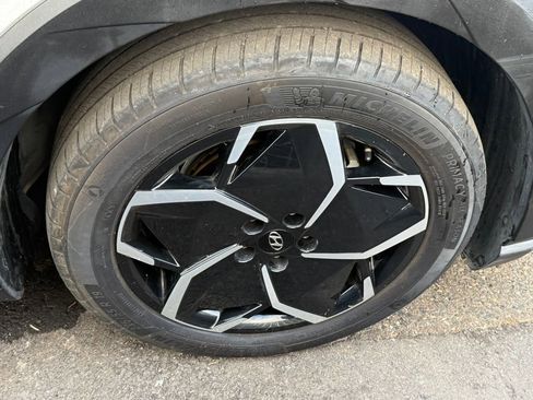 Used 2024 Hyundai Ioniq 5 SEL image 5