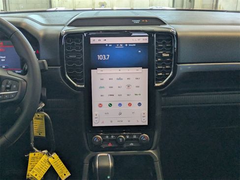 New 2025 Ford Ranger XLT w/ Equipment Group 301A High image 13