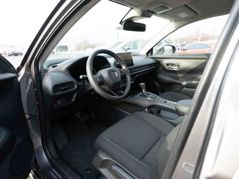 New 2026 Honda HR-V LX image 8
