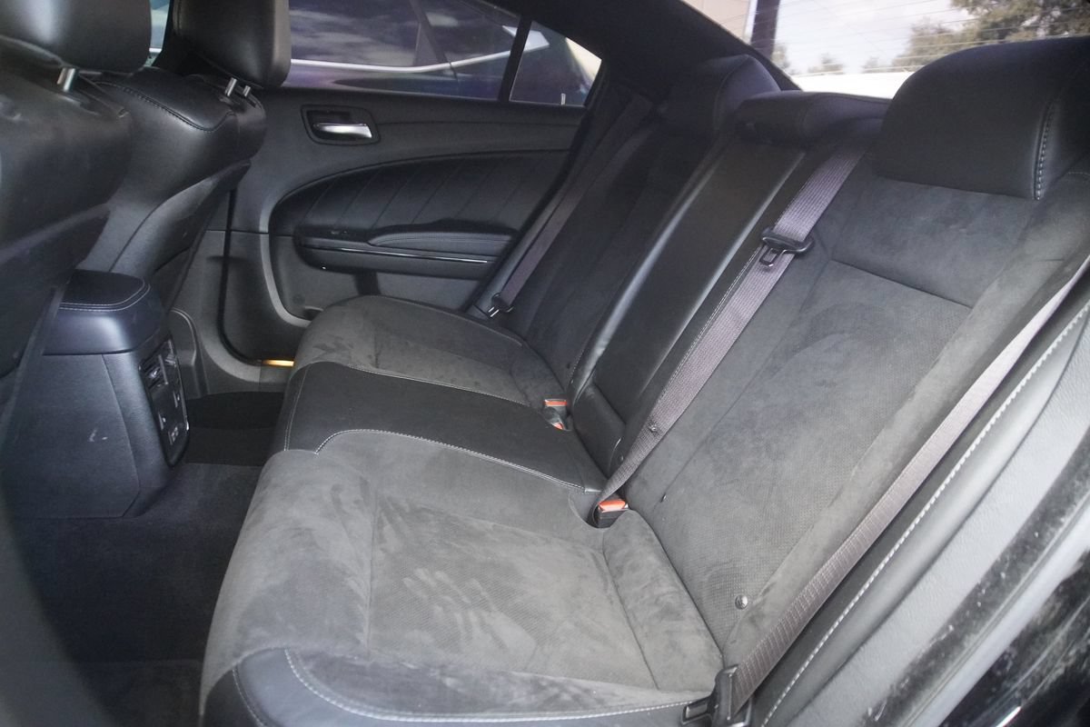 Used 2022 Dodge Charger R/T w/ Plus Group RWD image 11