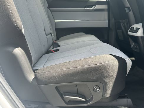 New 2025 Hyundai Palisade SE FWD image 15