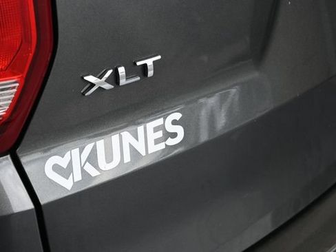 Used 2016 Ford Explorer XLT AWD/4WD image 11