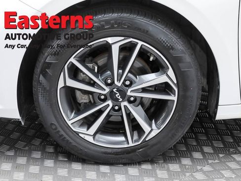 Used 2022 Kia Forte LXS image 29