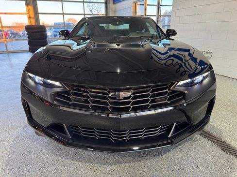 Used 2020 Chevrolet Camaro LT image 2