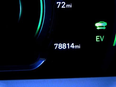 Used 2020 Hyundai Ioniq SE image 19