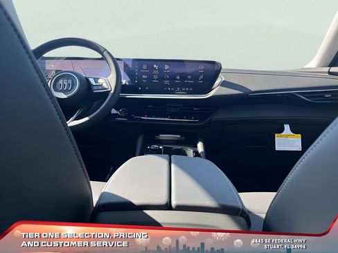 New 2025 Buick Envision Preferred image 32