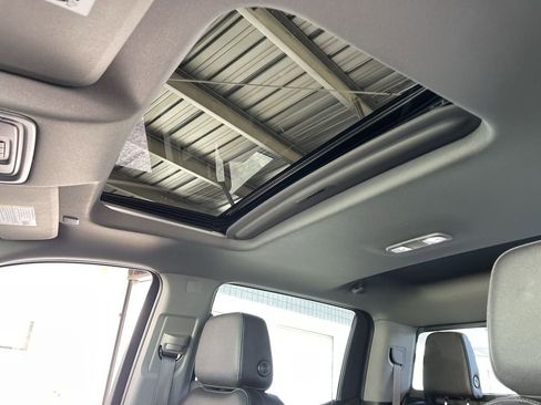 Used 2023 GMC Sierra 1500 SLT w/ SLT Premium Plus Package image 19