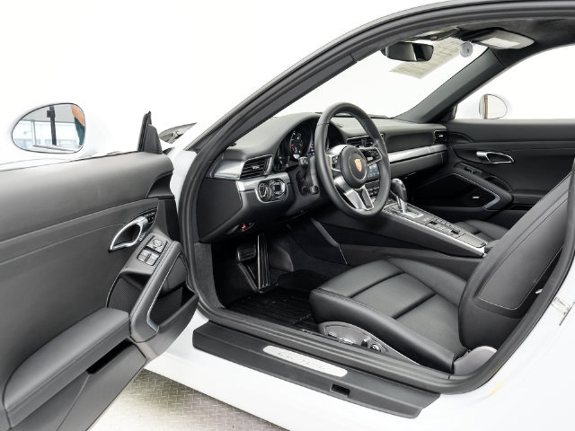 Certified 2018 Porsche 911 Carrera RWD image 7