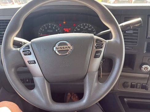 Used 2015 Nissan NV 3500 SV RWD image 26