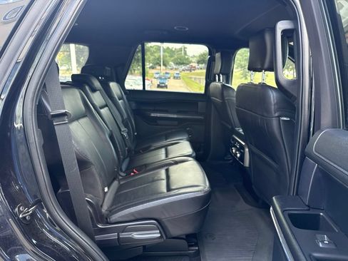 Used 2020 Ford Expedition XLT w/ Equipment Group 202A RWD image 11