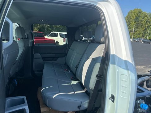 New 2026 Ford F350 XL w/ XL Chrome Package image 15