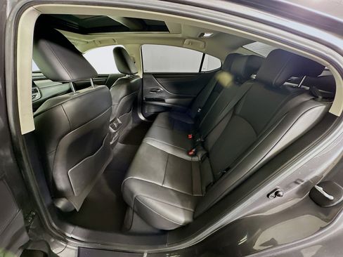 Used 2024 Lexus ES 350 w/ Premium Package image 29