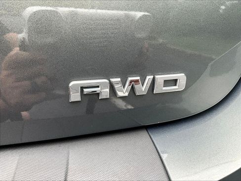 Used 2013 GMC Terrain SLE AWD/4WD image 24