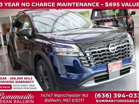 New 2026 Nissan Pathfinder SL w/ SL Premium Package AWD/4WD image 1
