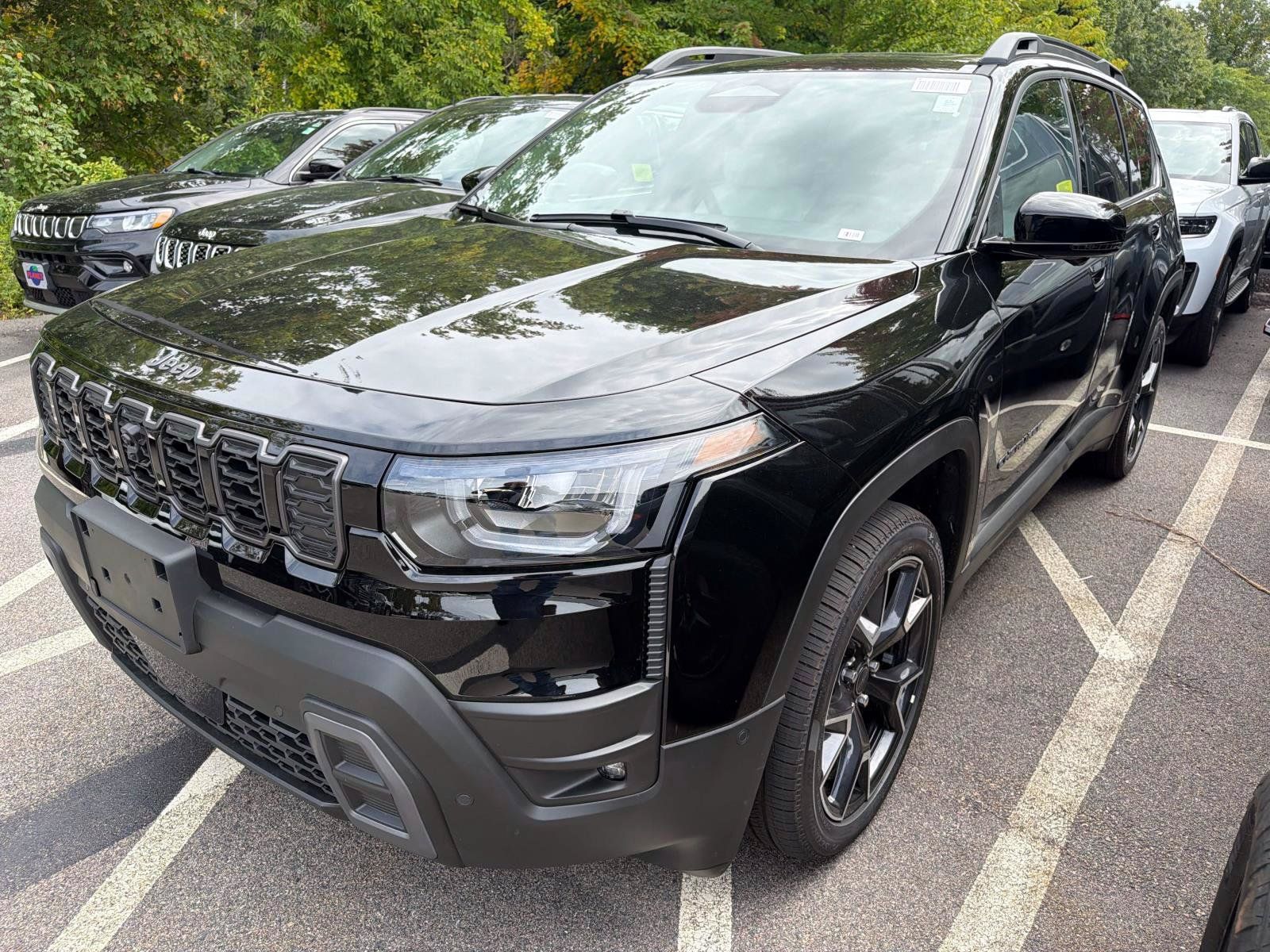 New 2026 Jeep Cherokee Overland w/ Advanced Pro Tech Group AWD/4WD image 4