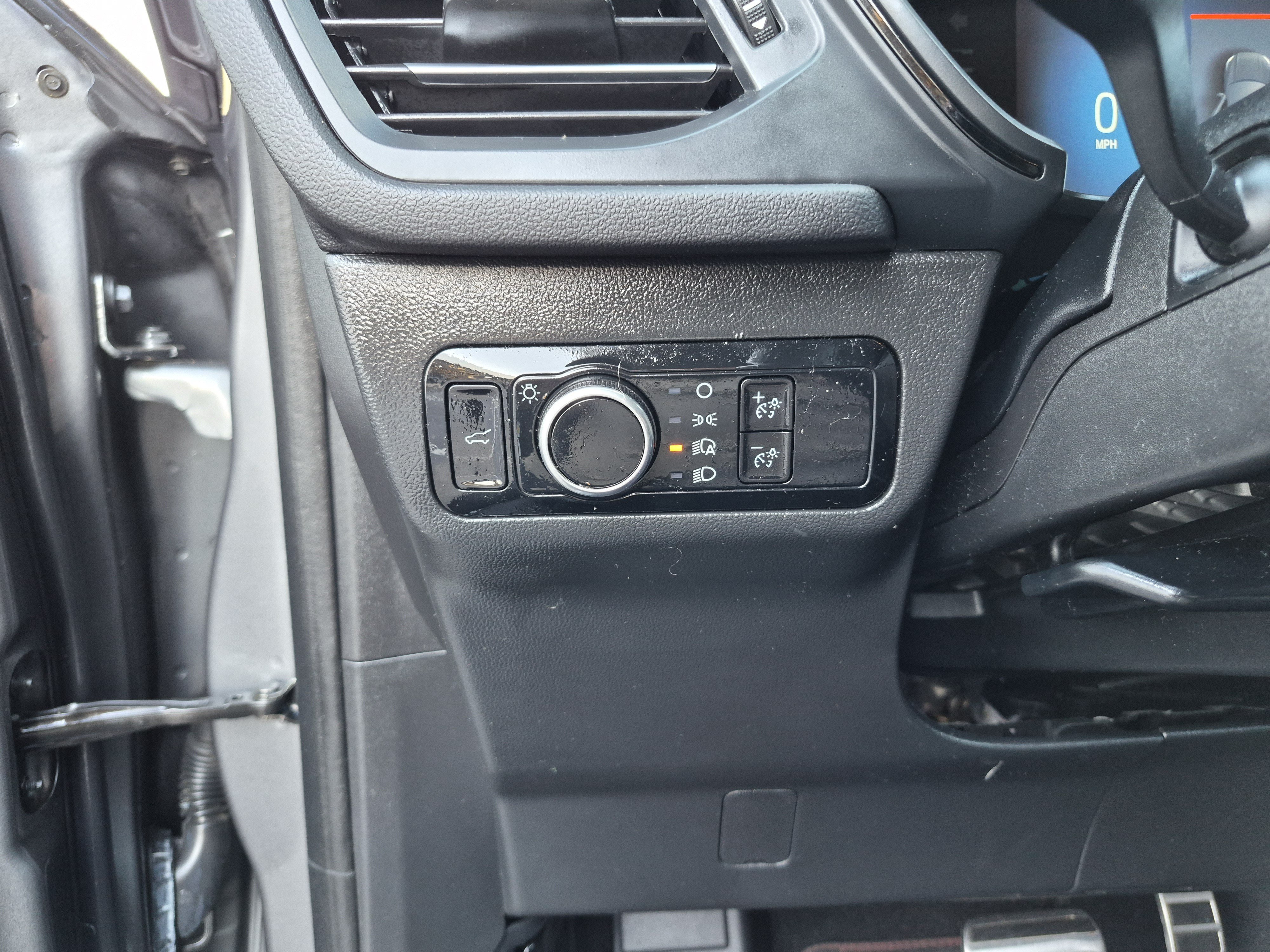 Used 2023 Ford Escape ST-Line w/ Tech Pack #1 FWD image 21
