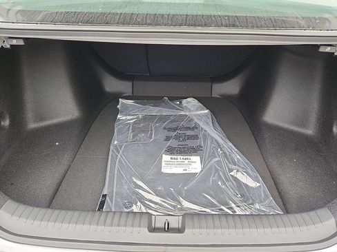 Used 2025 Honda Accord SE image 17