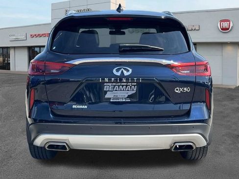 Used 2020 INFINITI QX50 Luxe w/ Navigation Package FWD image 6