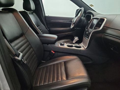 Used 2018 Jeep Grand Cherokee Limited image 21