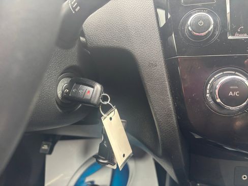 Used 2020 Nissan Rogue S w/ Special Edition Package image 24