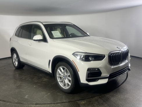 Used 2019 BMW X5 xDrive40i w/ Convenience Package image 3