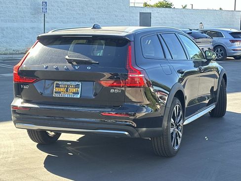 New 2026 Volvo V60 B5 Cross Country Ultra w/ Climate Package image 4
